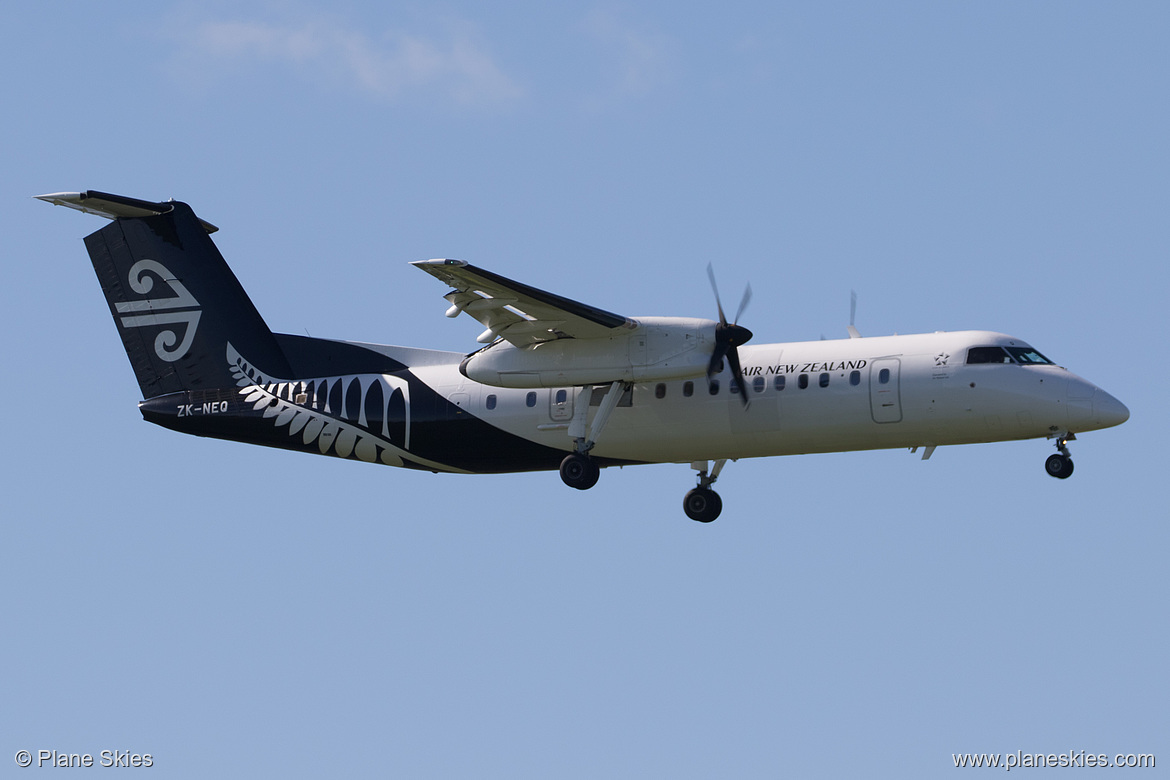 Air Nelson DHC Dash-8-300 ZK-NEQ at Auckland International Airport (NZAA/AKL) Air Nelson DHC Dash-8-300 ZK-NEQ at Auckland International Airport (NZAA/AKL)