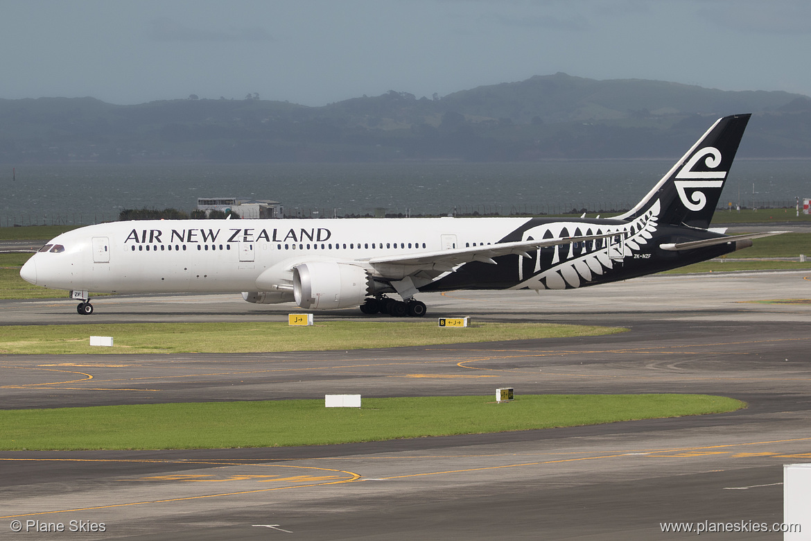 Air New Zealand Boeing 787-9 ZK-NZF at Auckland International Airport (NZAA/AKL) Air New Zealand Boeing 787-9 ZK-NZF at Auckland International Airport (NZAA/AKL)