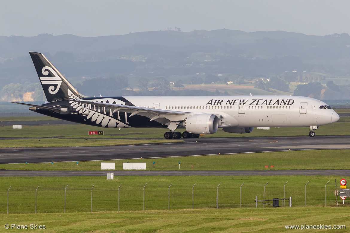 Air New Zealand Boeing 787-9 ZK-NZG at Auckland International Airport (NZAA/AKL)