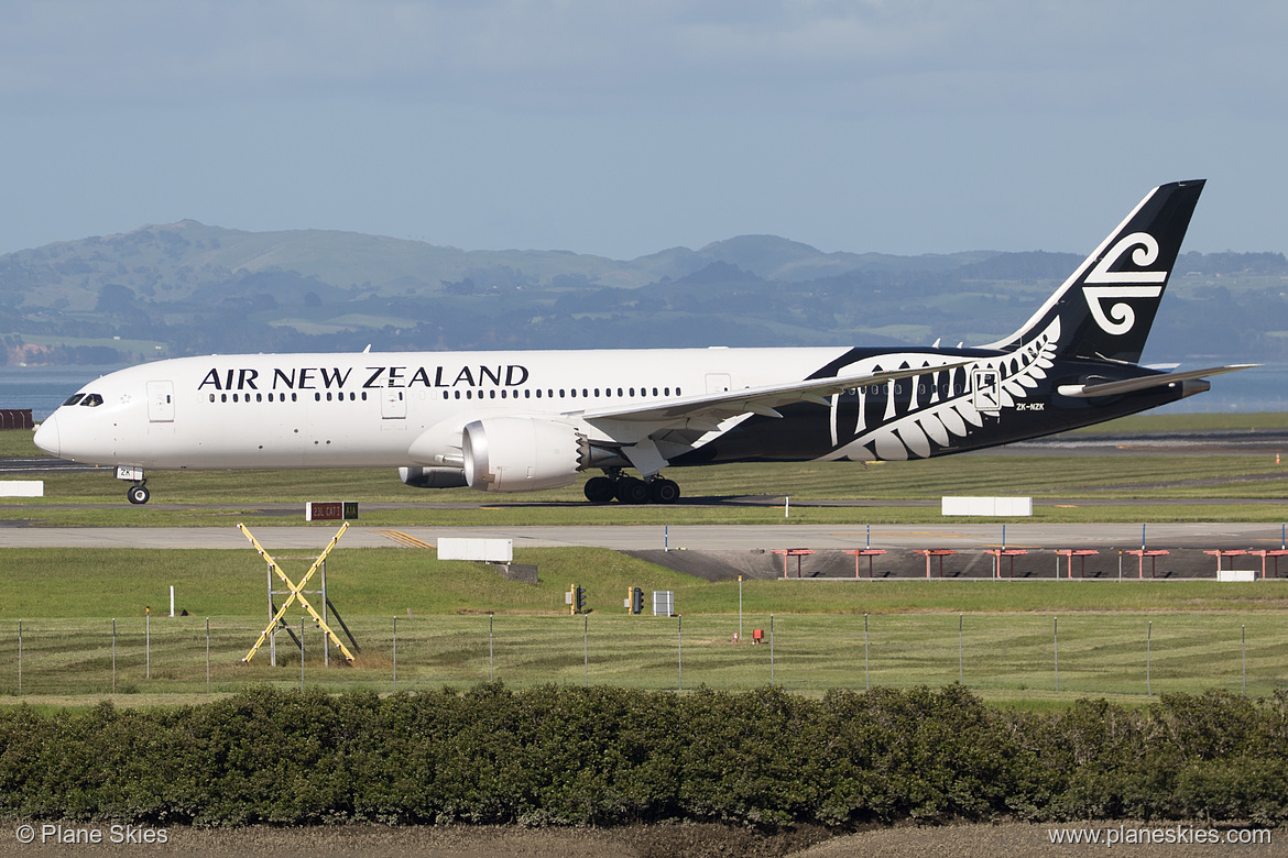 Air New Zealand Boeing 787-9 ZK-NZK at Auckland International Airport (NZAA/AKL) Air New Zealand Boeing 787-9 ZK-NZK at Auckland International Airport (NZAA/AKL)