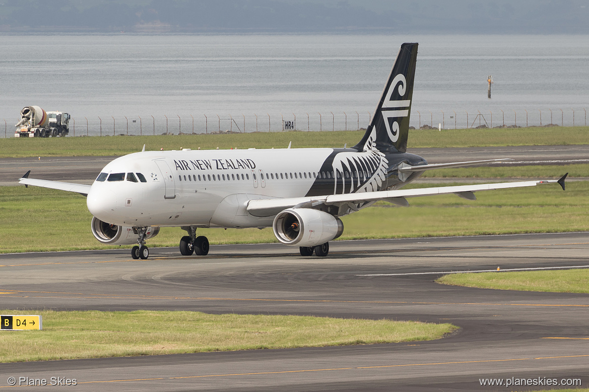 Air New Zealand Airbus A320-200 ZK-OJI at Auckland International Airport (NZAA/AKL) Air New Zealand Airbus A320-200 ZK-OJI at Auckland International Airport (NZAA/AKL)