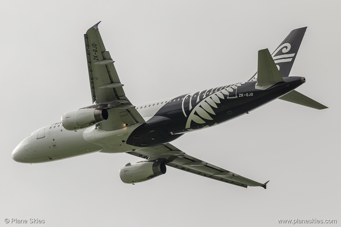 Air New Zealand Airbus A320-200 ZK-OJO at Auckland International Airport (NZAA/AKL)