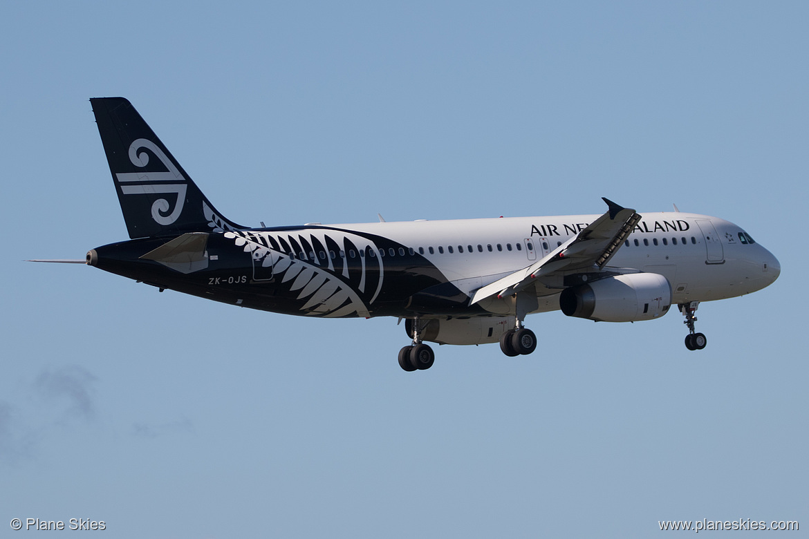 Air New Zealand Airbus A320-200 ZK-OJS at Auckland International Airport (NZAA/AKL)