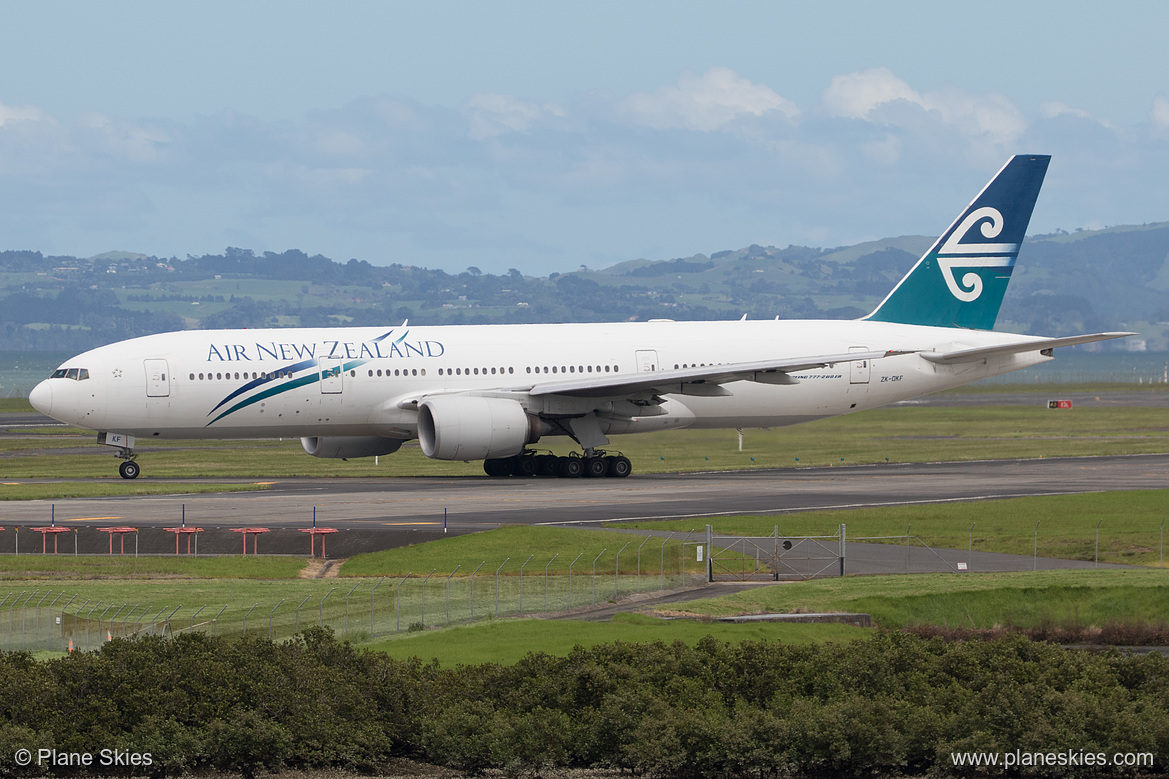Air New Zealand Boeing 777-200ER ZK-OKF at Auckland International Airport (NZAA/AKL) Air New Zealand Boeing 777-200ER ZK-OKF at Auckland International Airport (NZAA/AKL)