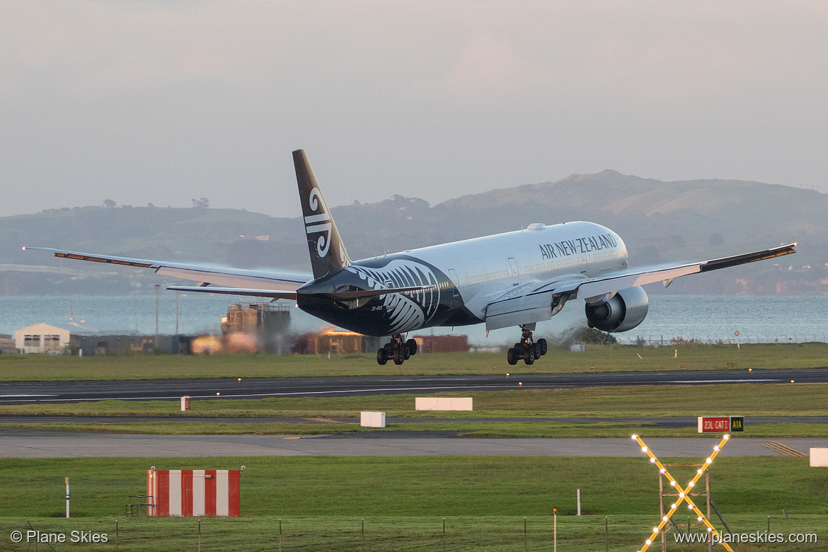 Air New Zealand Boeing 777-300ER ZK-OKS at Auckland International Airport (NZAA/AKL) Air New Zealand Boeing 777-300ER ZK-OKS at Auckland International Airport (NZAA/AKL)