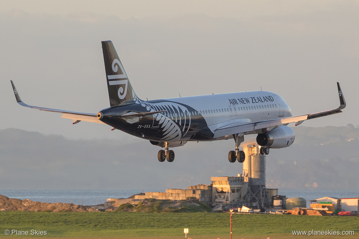 Air New Zealand Airbus A320-200 ZK-OXA at Auckland International Airport (NZAA/AKL) Air New Zealand Airbus A320-200 ZK-OXA at Auckland International Airport (NZAA/AKL)