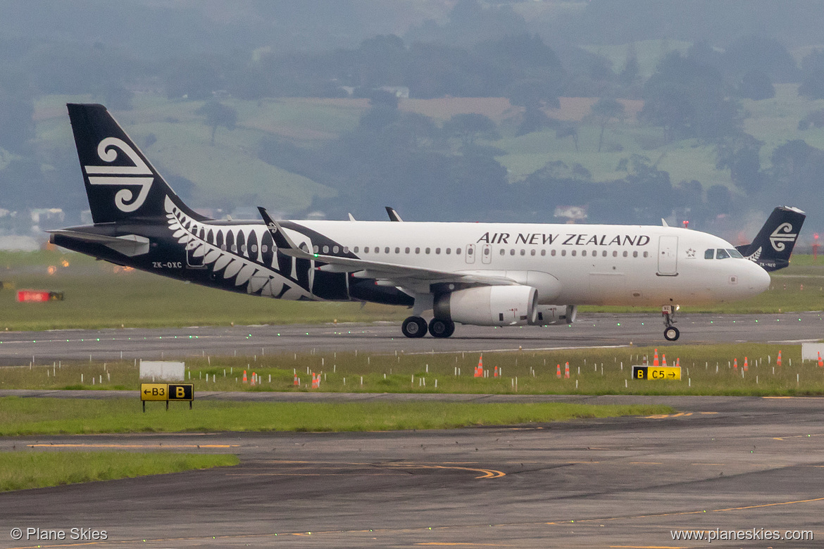 Air New Zealand Airbus A320-200 ZK-OXC at Auckland International Airport (NZAA/AKL)