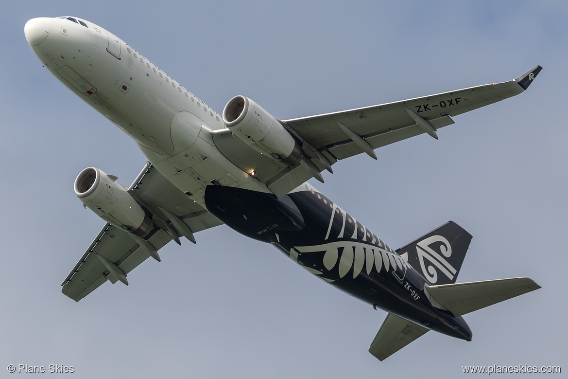 Air New Zealand Airbus A320-200 ZK-OXF at Auckland International Airport (NZAA/AKL)