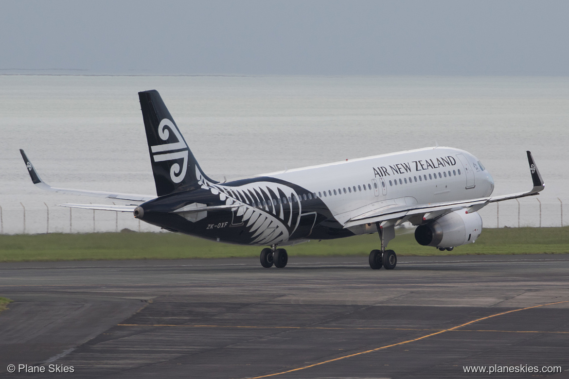 Air New Zealand Airbus A320-200 ZK-OXF at Auckland International Airport (NZAA/AKL) Air New Zealand Airbus A320-200 ZK-OXF at Auckland International Airport (NZAA/AKL)