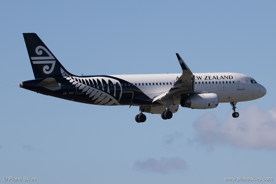 Air New Zealand Airbus A320-200 ZK-OXI at Auckland International Airport (NZAA/AKL) Air New Zealand Airbus A320-200 ZK-OXI at Auckland International Airport (NZAA/AKL)