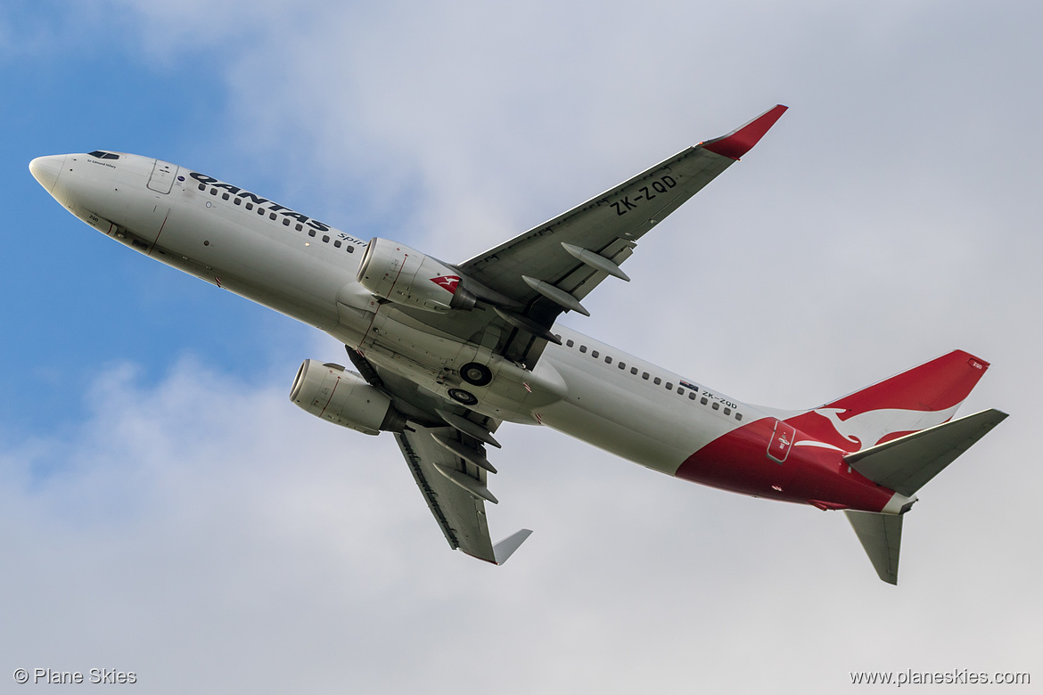 Qantas Boeing 737-800 ZK-ZQD at Auckland International Airport (NZAA/AKL)