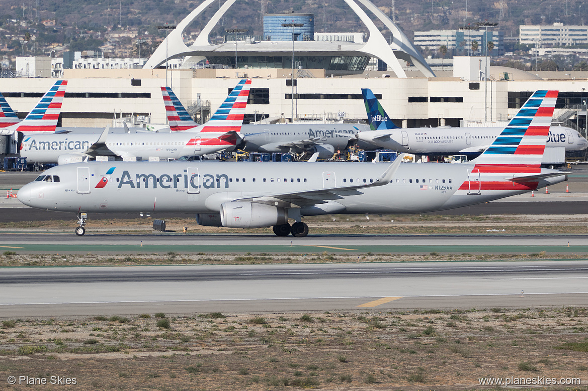 American Airlines Airbus A321-200 N125AA at Los Angeles International Airport (KLAX/LAX)