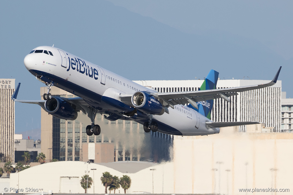 JetBlue Airways Airbus A321-200 N985JT at Los Angeles International Airport (KLAX/LAX)