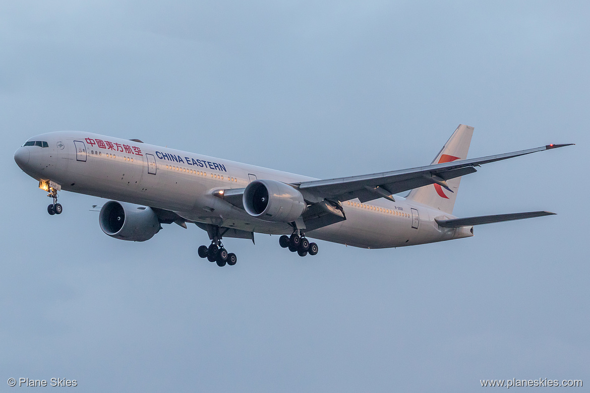 China Eastern Airlines Boeing 777-300ER B-2021 at London Heathrow Airport (EGLL/LHR) China Eastern Airlines Boeing 777-300ER B-2021 at London Heathrow Airport (EGLL/LHR)