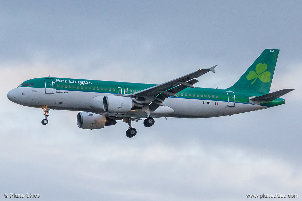 Aer Lingus Airbus A320-200 EI-DEJ at London Heathrow Airport (EGLL/LHR) Aer Lingus Airbus A320-200 EI-DEJ at London Heathrow Airport (EGLL/LHR)