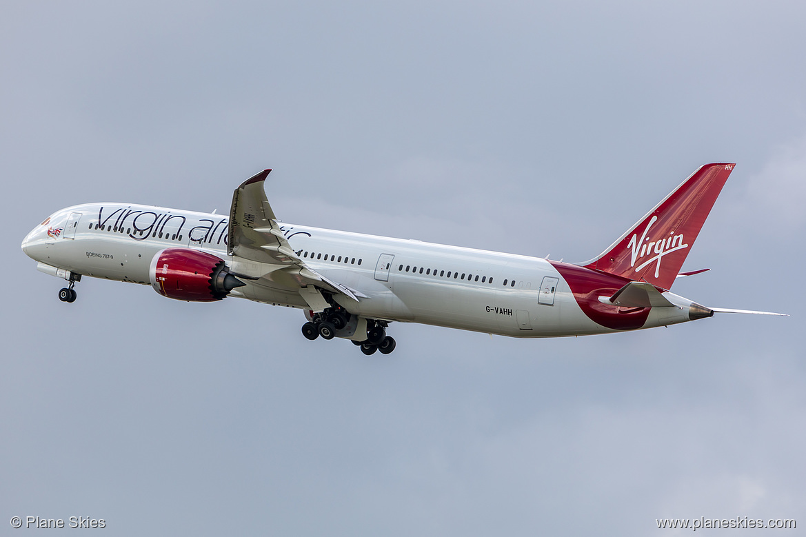 Virgin Atlantic Boeing 787-9 G-VAHH at London Heathrow Airport (EGLL/LHR)