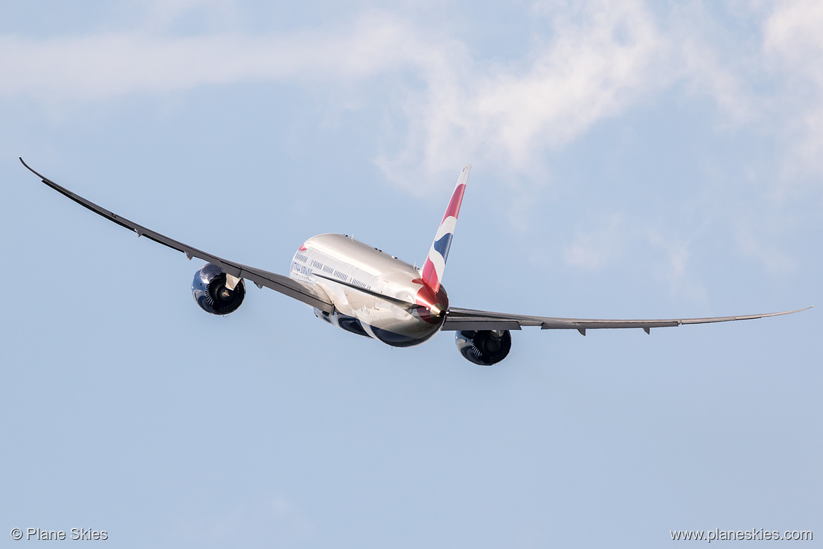 British Airways Boeing 787-8 G-ZBJF at London Heathrow Airport (EGLL/LHR) British Airways Boeing 787-8 G-ZBJF at London Heathrow Airport (EGLL/LHR)