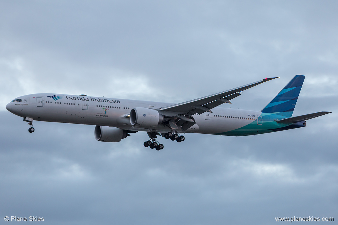 Garuda Indonesia Boeing 777-300ER PK-GIG at London Heathrow Airport (EGLL/LHR)