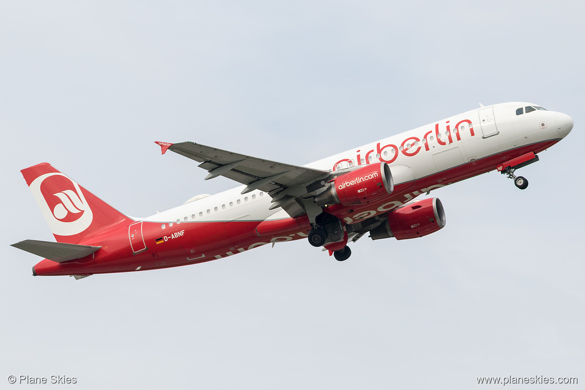 Air Berlin Airbus A320-200 D-ABNF at Munich International Airport (EDDM/MUC)