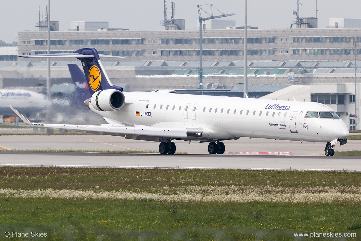 Lufthansa CityLine Canadair CRJ-900 D-ACKL at Munich International Airport (EDDM/MUC) Lufthansa CityLine Canadair CRJ-900 D-ACKL at Munich International Airport (EDDM/MUC)