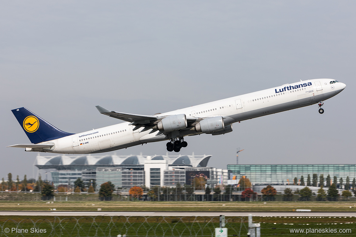 Lufthansa Airbus A340-600 D-AIHE at Munich International Airport (EDDM/MUC) Lufthansa Airbus A340-600 D-AIHE at Munich International Airport (EDDM/MUC)