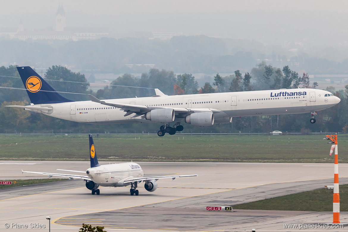 Lufthansa Airbus A340-600 D-AIHW at Munich International Airport (EDDM/MUC) Lufthansa Airbus A340-600 D-AIHW at Munich International Airport (EDDM/MUC)