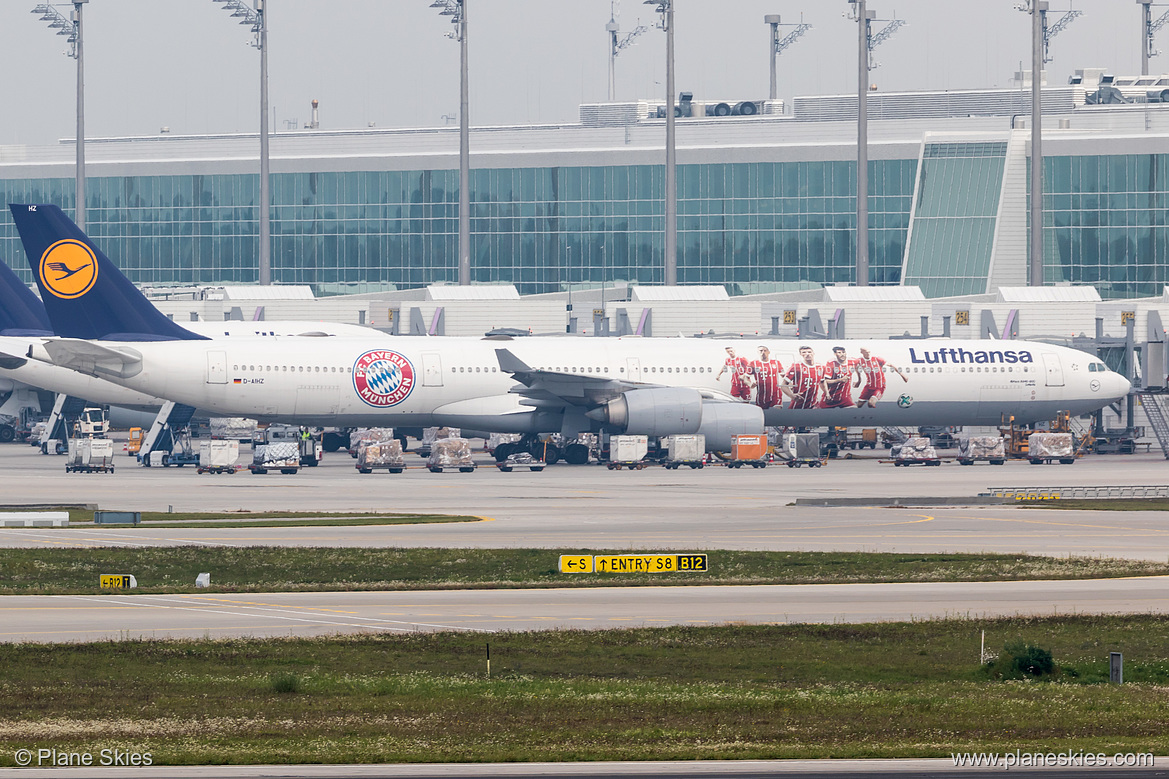 Lufthansa Airbus A340-600 D-AIHZ at Munich International Airport (EDDM/MUC) Lufthansa Airbus A340-600 D-AIHZ at Munich International Airport (EDDM/MUC)