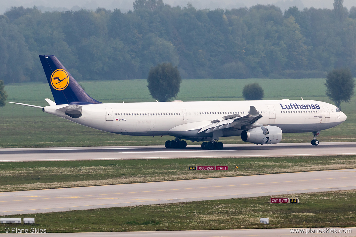 Lufthansa Airbus A330-300 D-AIKC at Munich International Airport (EDDM/MUC) Lufthansa Airbus A330-300 D-AIKC at Munich International Airport (EDDM/MUC)