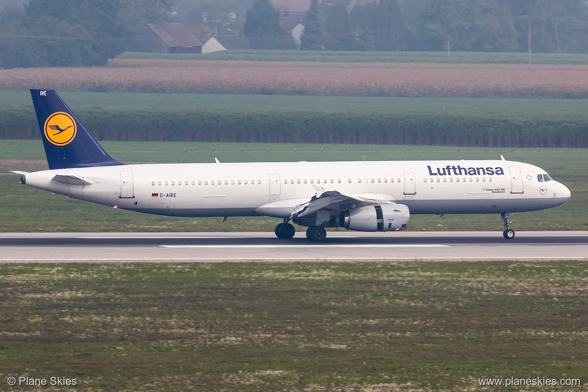 Lufthansa Airbus A321-100 D-AIRE at Munich International Airport (EDDM/MUC) Lufthansa Airbus A321-100 D-AIRE at Munich International Airport (EDDM/MUC)