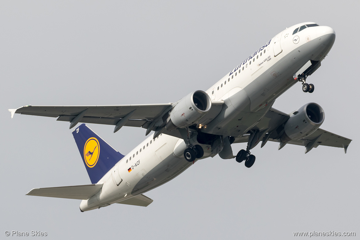 Lufthansa Airbus A320-200 D-AIZF at Munich International Airport (EDDM/MUC)