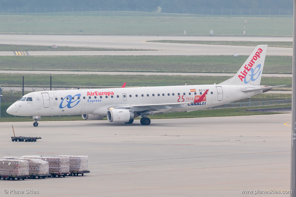 Air Europa Express Embraer ERJ-195 EC-LFZ at Munich International Airport (EDDM/MUC) Air Europa Express Embraer ERJ-195 EC-LFZ at Munich International Airport (EDDM/MUC)
