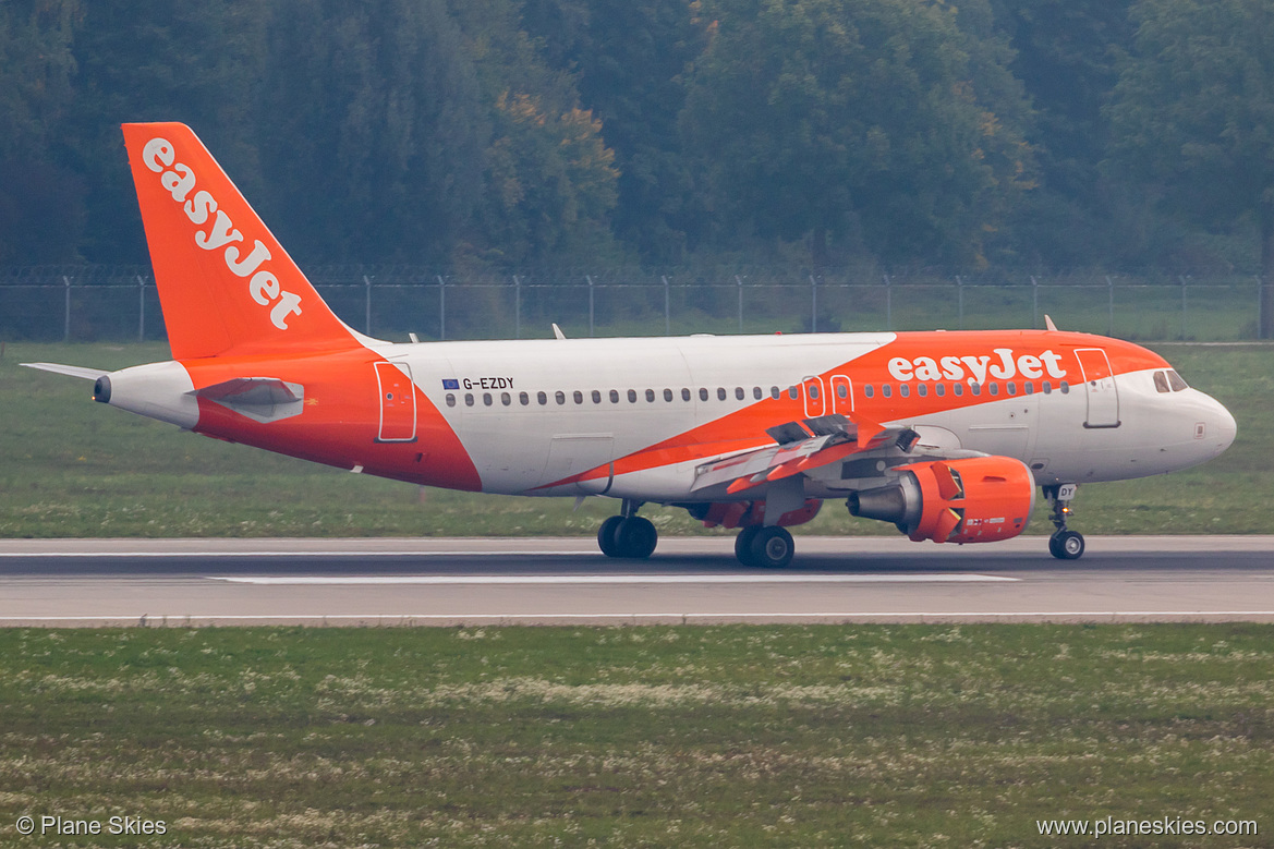 EasyJet Airbus A319-100 G-EZDY at Munich International Airport (EDDM/MUC)