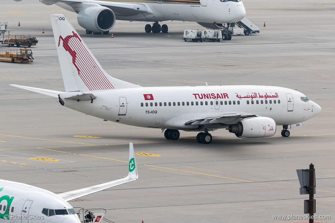 Tunisair Boeing 737-600 TS-IOQ at Munich International Airport (EDDM/MUC) Tunisair Boeing 737-600 TS-IOQ at Munich International Airport (EDDM/MUC)