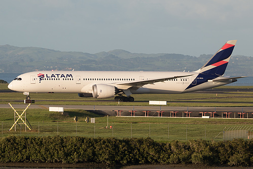 LATAM Chile Boeing 787-9 CC-BGA at Auckland International Airport (NZAA/AKL)