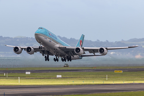 Korean Air Boeing 747-8i HL7632 at Auckland International Airport (NZAA/AKL)