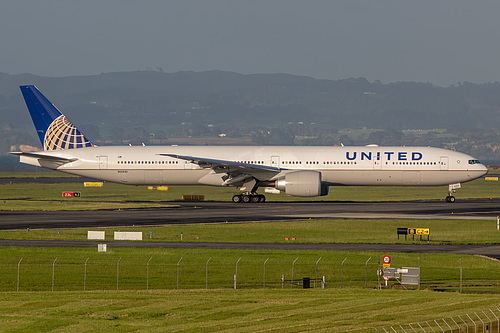 United Airlines Boeing 777-300ER N2243U at Auckland International Airport (NZAA/AKL) United Airlines Boeing 777-300ER N2243U at Auckland International Airport (NZAA/AKL)