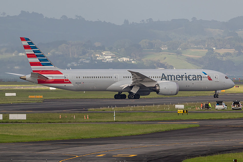 American Airlines Boeing 787-9 N824AN at Auckland International Airport (NZAA/AKL)