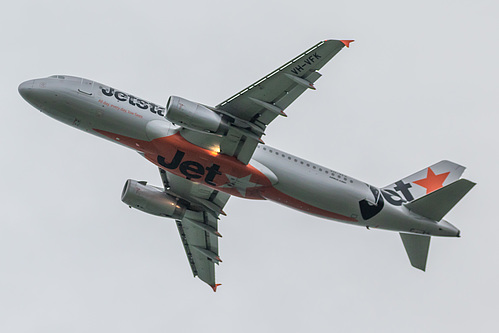 Jetstar Airways Airbus A320-200 VH-VFK at Auckland International Airport (NZAA/AKL) Jetstar Airways Airbus A320-200 VH-VFK at Auckland International Airport (NZAA/AKL)