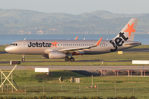 Jetstar Airways Airbus A320-200 VH-VFP at Auckland International Airport (NZAA/AKL) Jetstar Airways Airbus A320-200 VH-VFP at Auckland International Airport (NZAA/AKL)