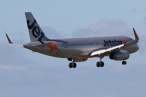 Jetstar Airways Airbus A320-200 VH-VFP at Auckland International Airport (NZAA/AKL) Jetstar Airways Airbus A320-200 VH-VFP at Auckland International Airport (NZAA/AKL)