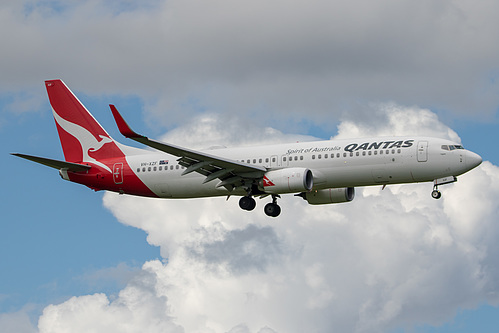 Qantas Boeing 737-800 VH-XZF at Auckland International Airport (NZAA/AKL)