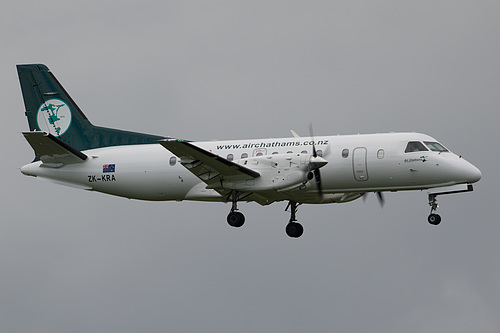 Air Chathams Saab 340A ZK-KRA at Auckland International Airport (NZAA/AKL) Air Chathams Saab 340A ZK-KRA at Auckland International Airport (NZAA/AKL)