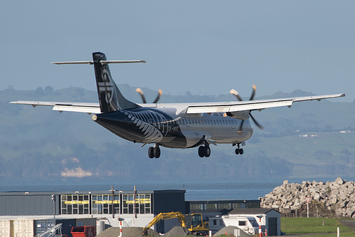 Mount Cook Airline ATR ATR 72-600 ZK-MVC at Auckland International Airport (NZAA/AKL) Mount Cook Airline ATR ATR 72-600 ZK-MVC at Auckland International Airport (NZAA/AKL)