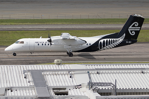 Air Nelson DHC Dash-8-300 ZK-NEC at Auckland International Airport (NZAA/AKL)