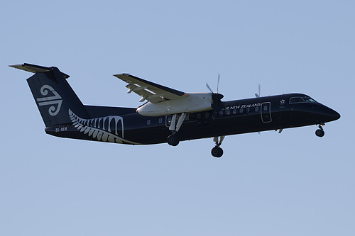 Air Nelson DHC Dash-8-300 ZK-NEM at Auckland International Airport (NZAA/AKL)