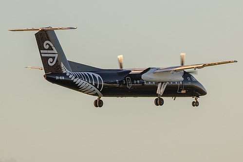 Air Nelson DHC Dash-8-300 ZK-NEM at Auckland International Airport (NZAA/AKL)
