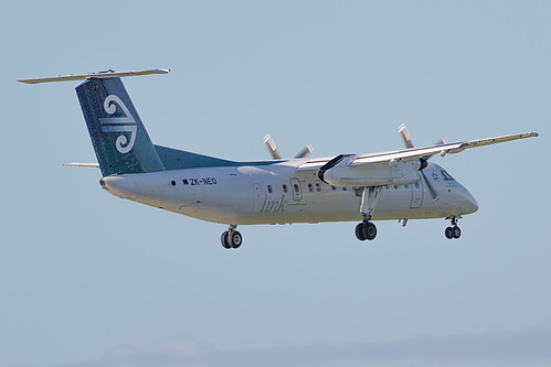 Air Nelson DHC Dash-8-300 ZK-NEO at Auckland International Airport (NZAA/AKL)