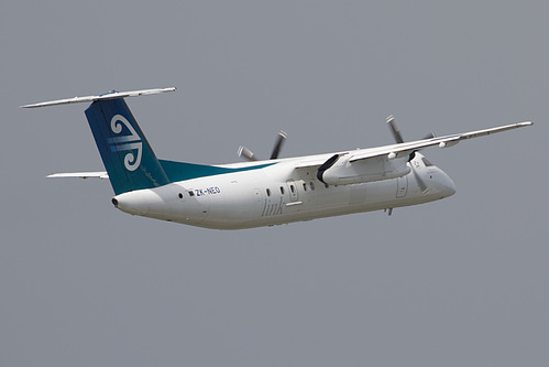 Air Nelson DHC Dash-8-300 ZK-NEO at Auckland International Airport (NZAA/AKL)