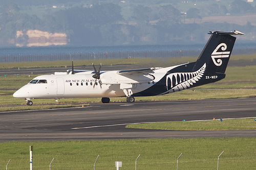 Air Nelson DHC Dash-8-300 ZK-NEP at Auckland International Airport (NZAA/AKL)