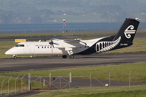 Air Nelson DHC Dash-8-300 ZK-NEQ at Auckland International Airport (NZAA/AKL)